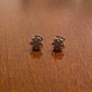 Retired James Avery Small Snowflake Earrings